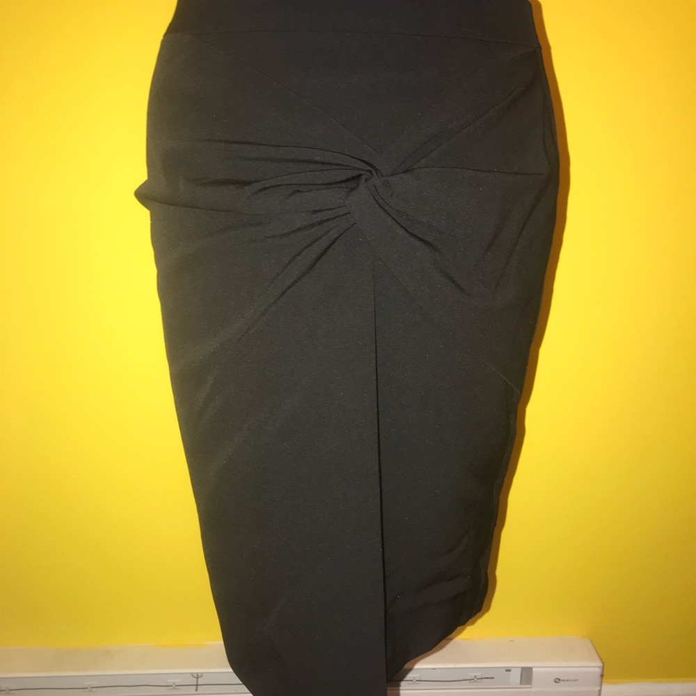 Black Tahari pencil skirt